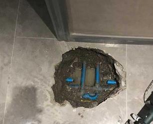 武穴阳台漏水维修公司分享下暖气管道漏水的原因有哪些
